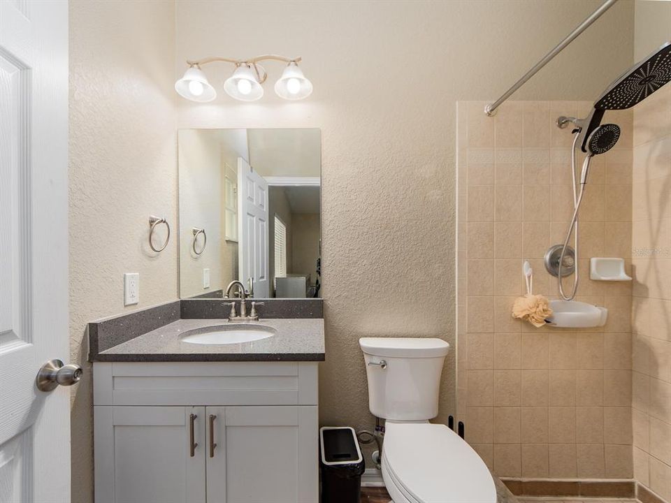 En Venta: $489,000 (4 camas, 2 baños, 1680 Pies cuadrados)