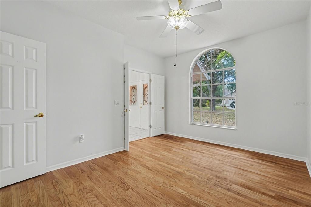 待售: $675,000 (4 贝兹, 2 浴室, 2674 平方英尺)