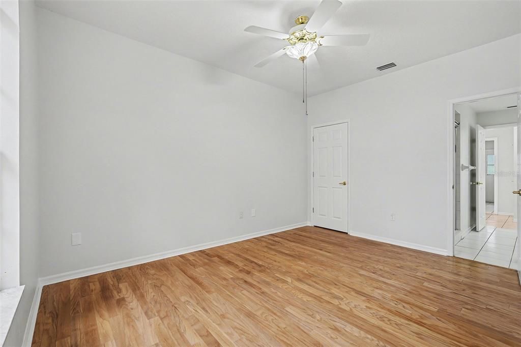 待售: $675,000 (4 贝兹, 2 浴室, 2674 平方英尺)