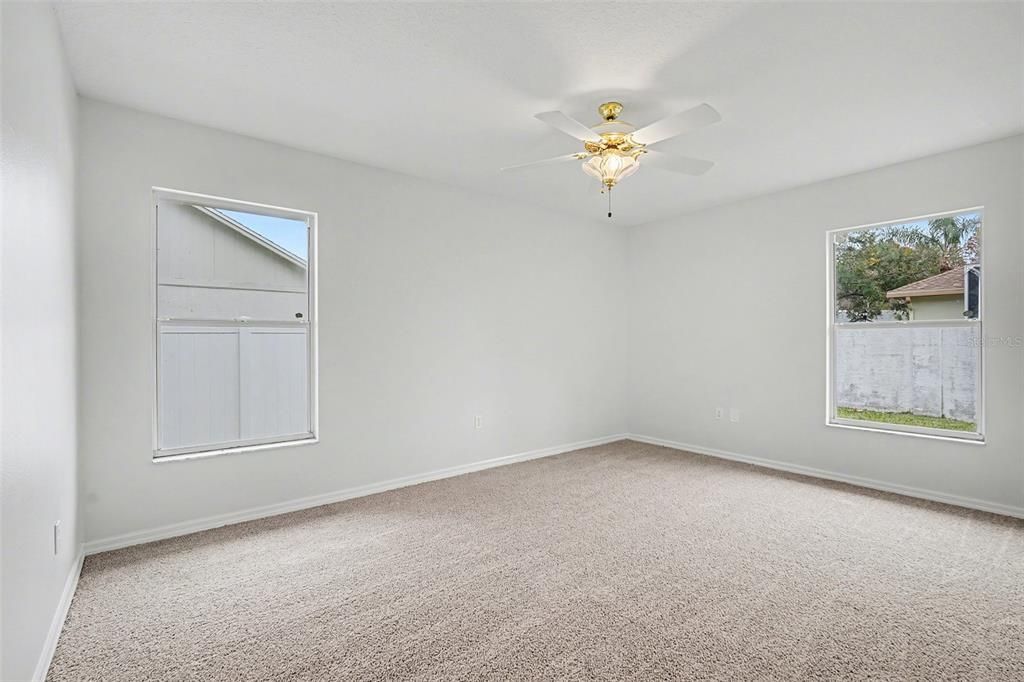 待售: $675,000 (4 贝兹, 2 浴室, 2674 平方英尺)