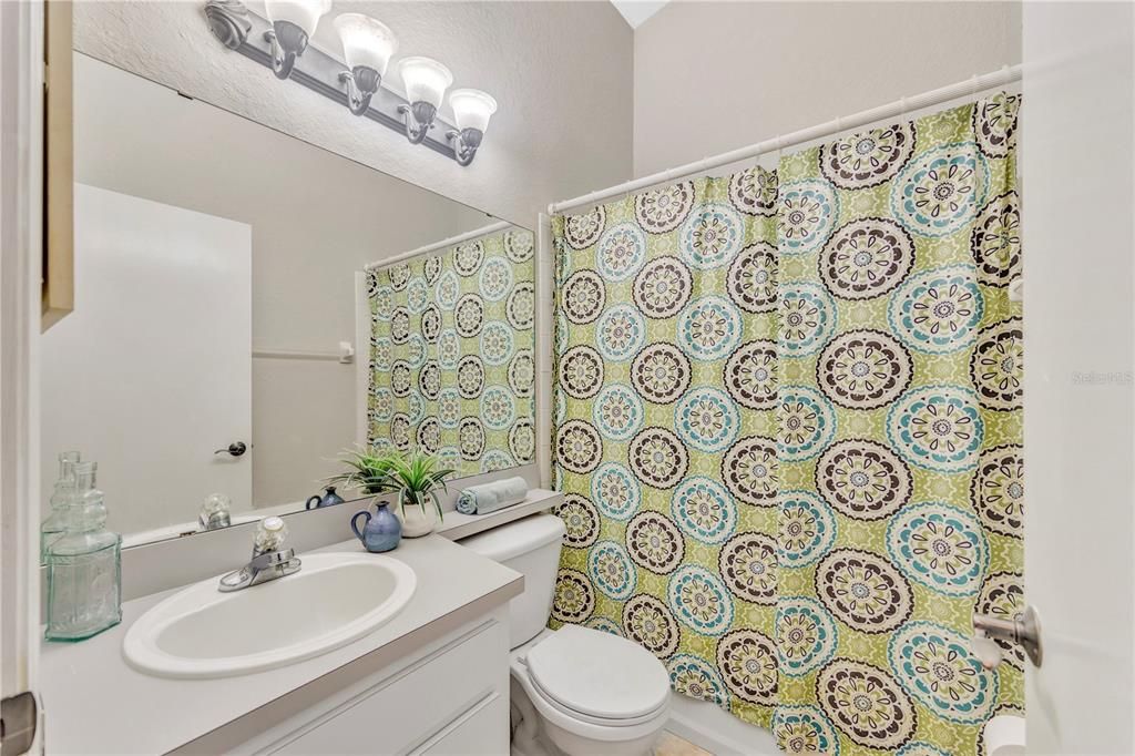 For Sale: $339,000 (3 beds, 2 baths, 1212 Square Feet)