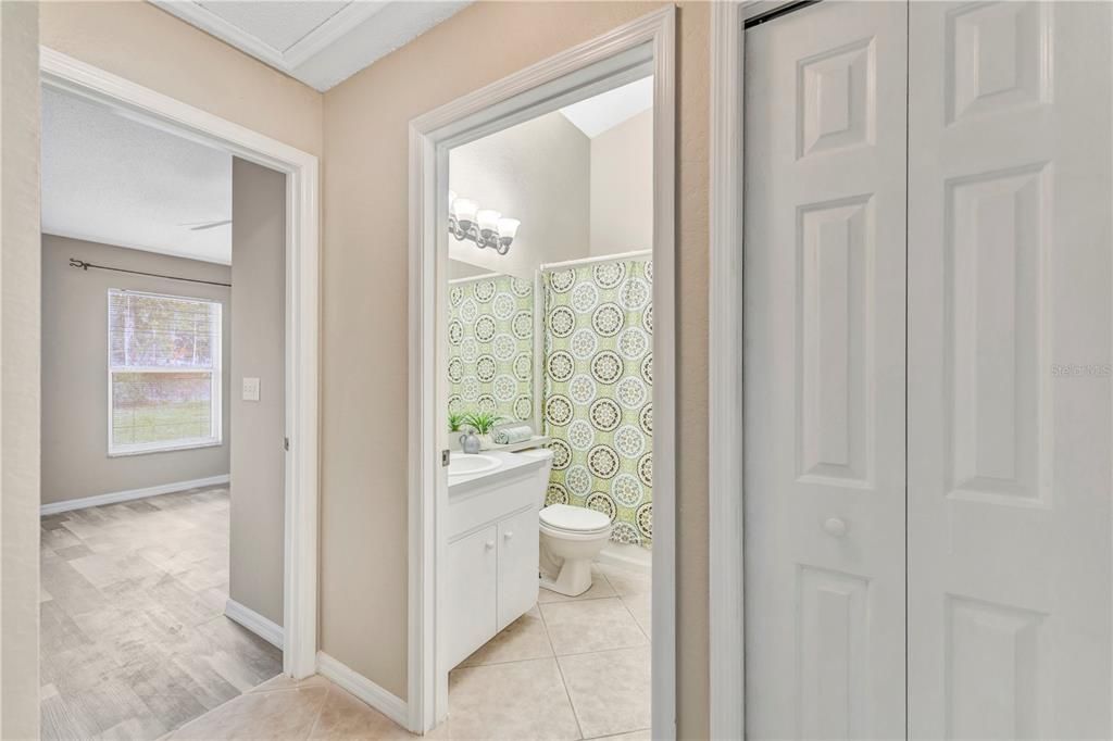 For Sale: $339,000 (3 beds, 2 baths, 1212 Square Feet)