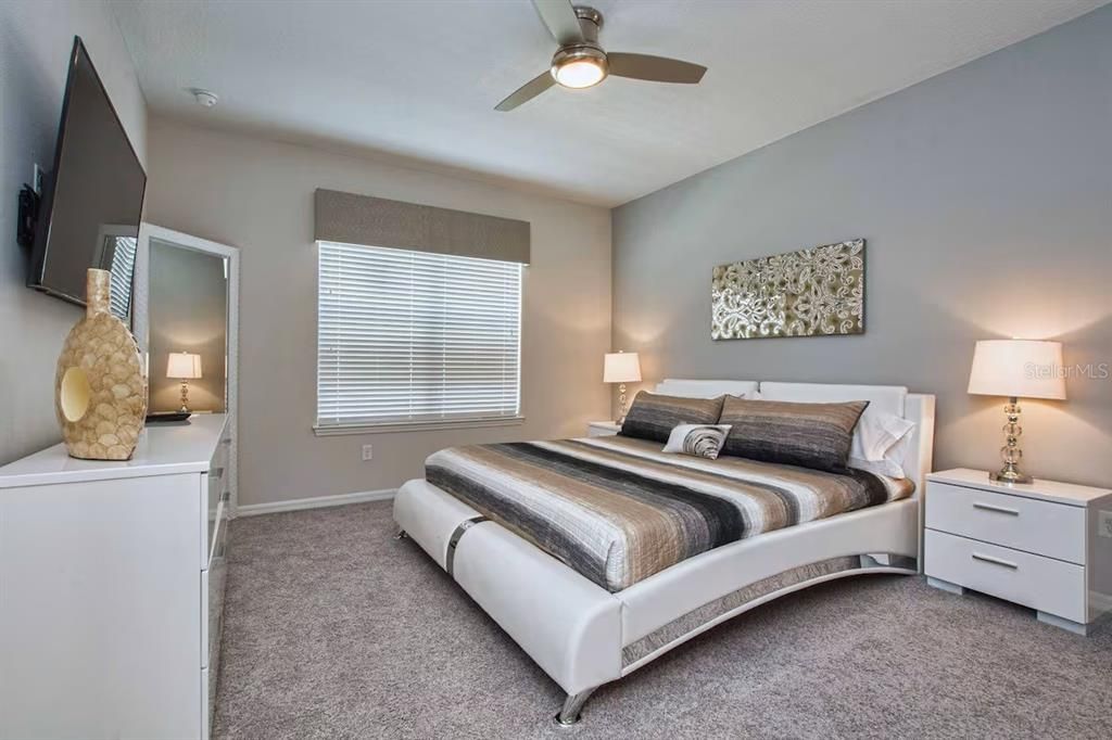 待售: $735,000 (9 贝兹, 6 浴室, 4363 平方英尺)