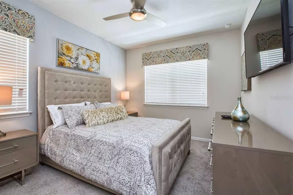 待售: $735,000 (9 贝兹, 6 浴室, 4363 平方英尺)