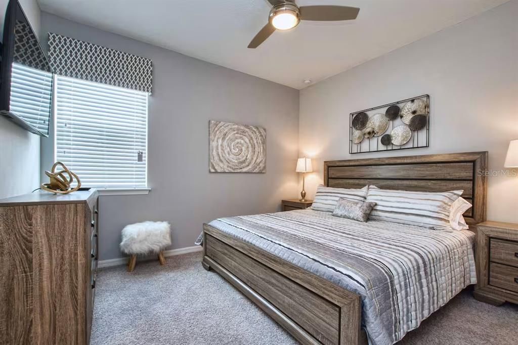 待售: $735,000 (9 贝兹, 6 浴室, 4363 平方英尺)