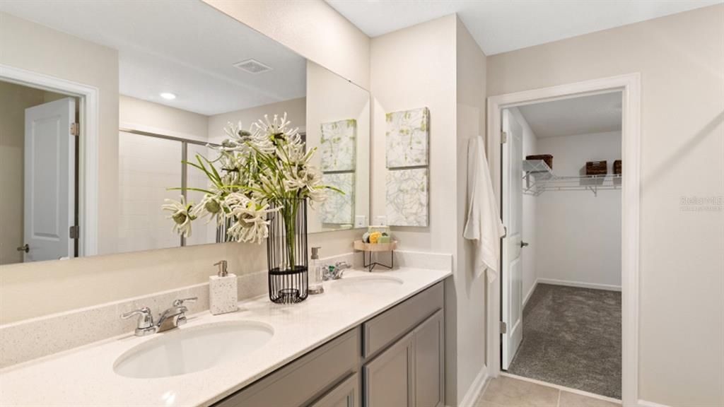 For Sale: $427,820 (4 beds, 2 baths, 2584 Square Feet)