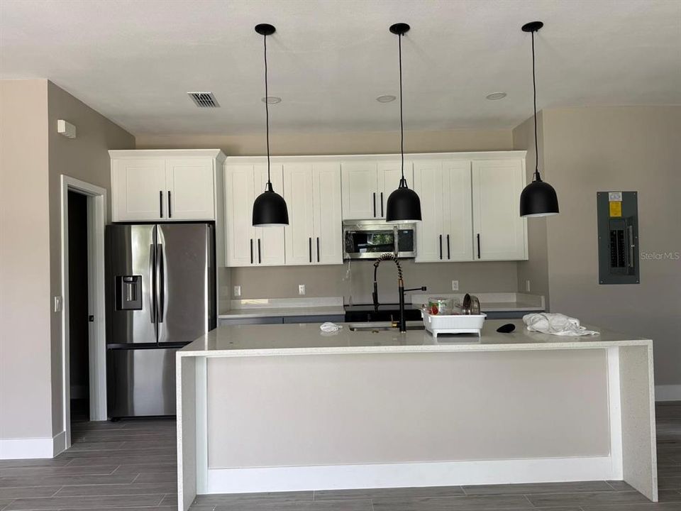 В аренду: $3,500 (4 спален, 3 ванн, 2179 Квадратных фут)