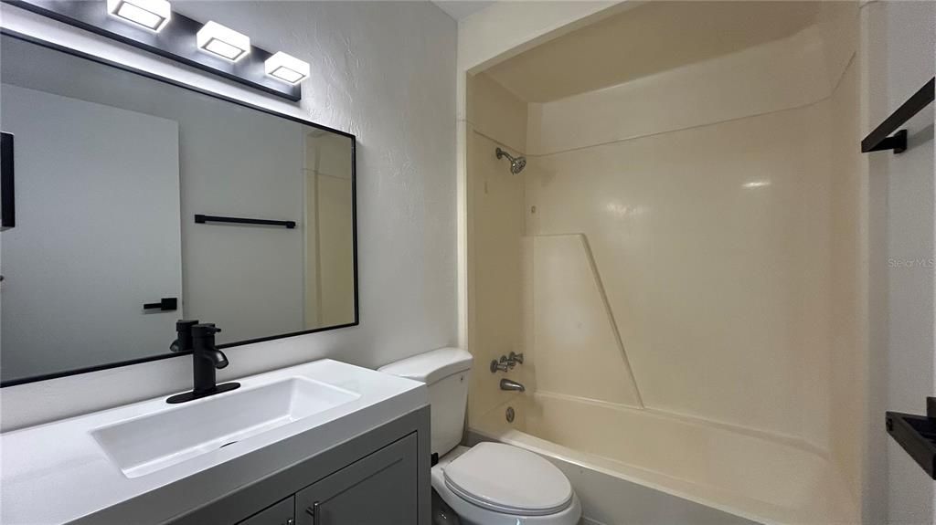 En Renta: $1,250 (2 camas, 2 baños, 1003 Pies cuadrados)