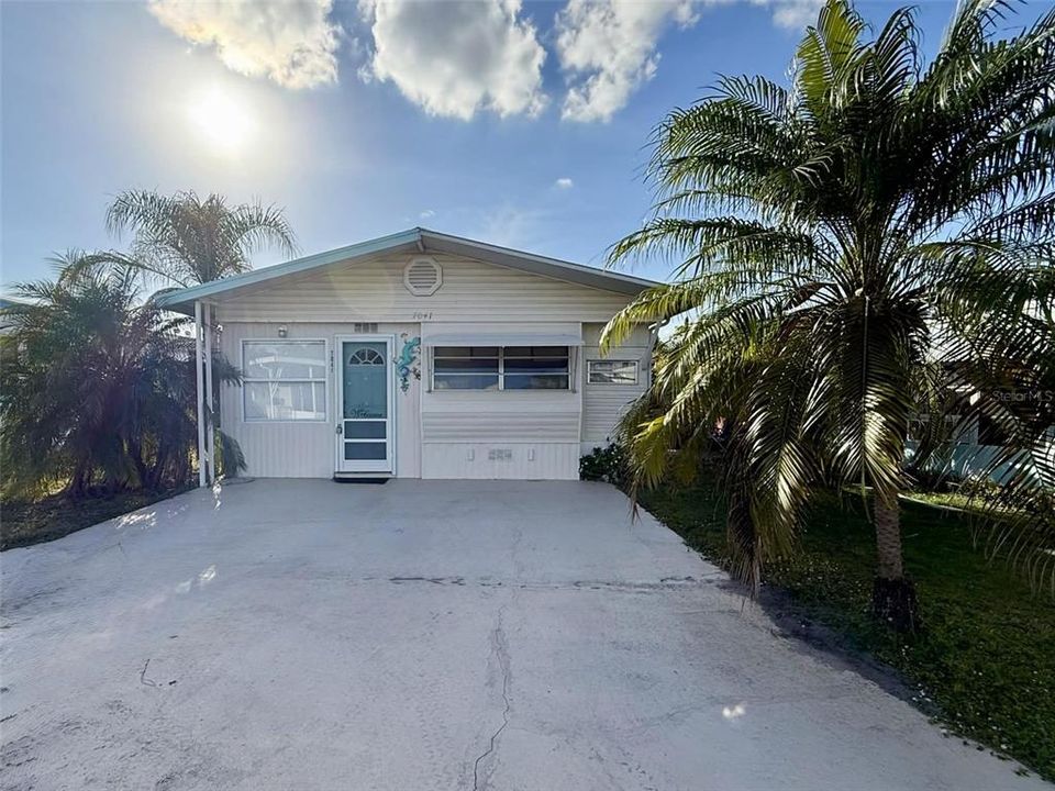 En Venta: $57,900 (2 camas, 1 baños, 248 Pies cuadrados)