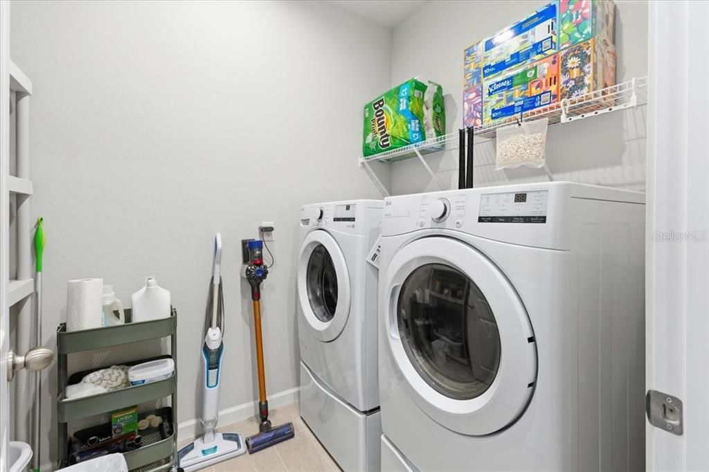 出租: $2,500 (3 贝兹, 2 浴室, 2098 平方英尺)