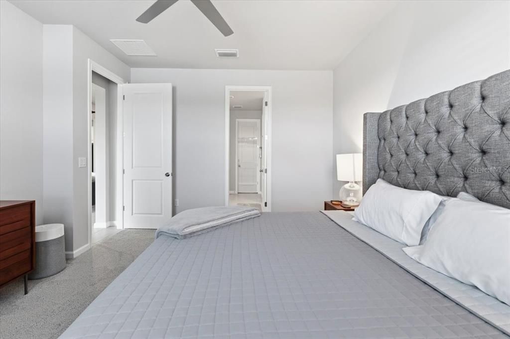 出租: $2,500 (3 贝兹, 2 浴室, 2098 平方英尺)