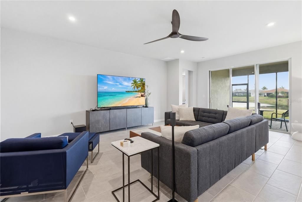 出租: $2,500 (3 贝兹, 2 浴室, 2098 平方英尺)