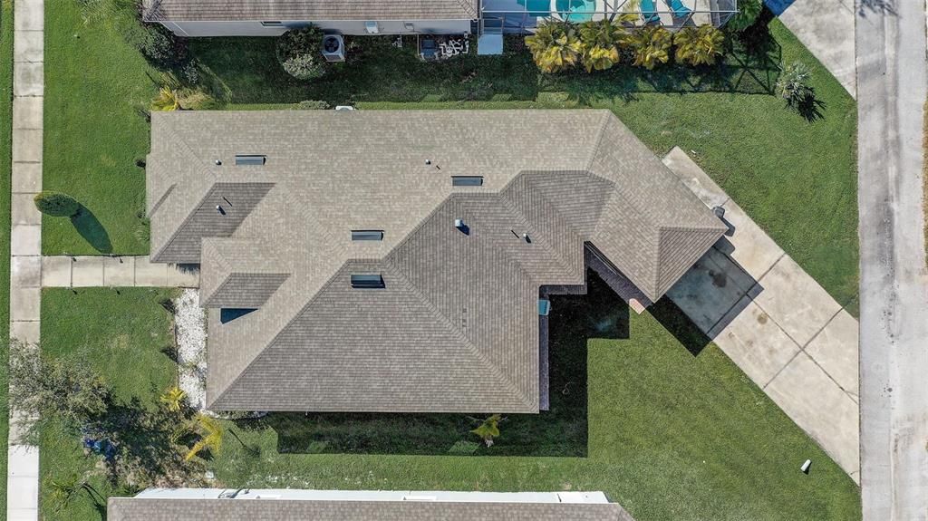 For Sale: $360,000 (4 beds, 2 baths, 1904 Square Feet)