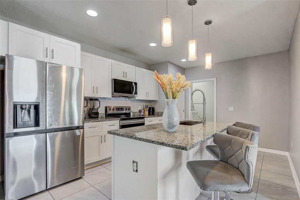 For Sale: $360,000 (4 beds, 2 baths, 1904 Square Feet)