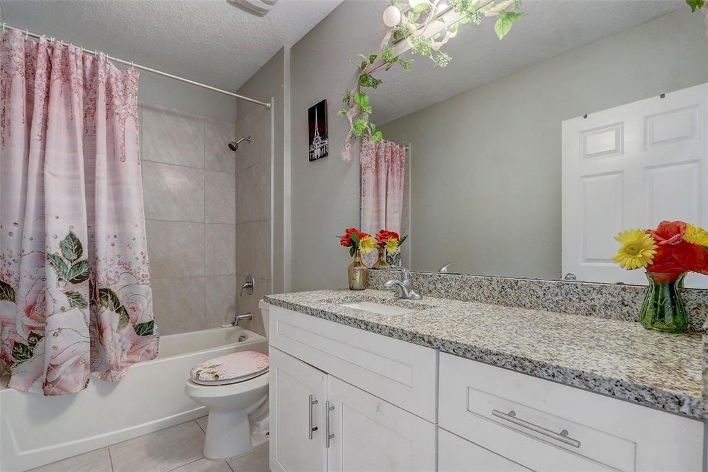 For Sale: $360,000 (4 beds, 2 baths, 1904 Square Feet)