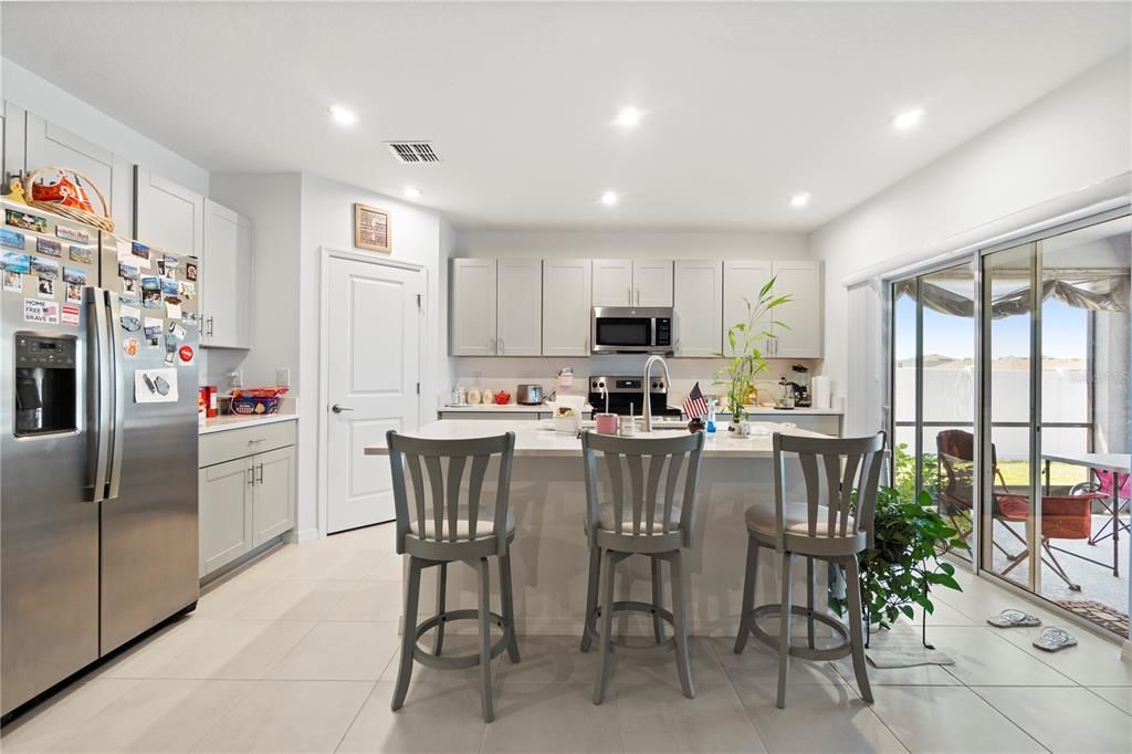 For Sale: $389,900 (4 beds, 2 baths, 1845 Square Feet)