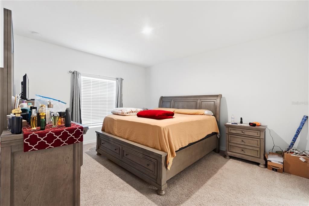 For Sale: $389,900 (4 beds, 2 baths, 1845 Square Feet)