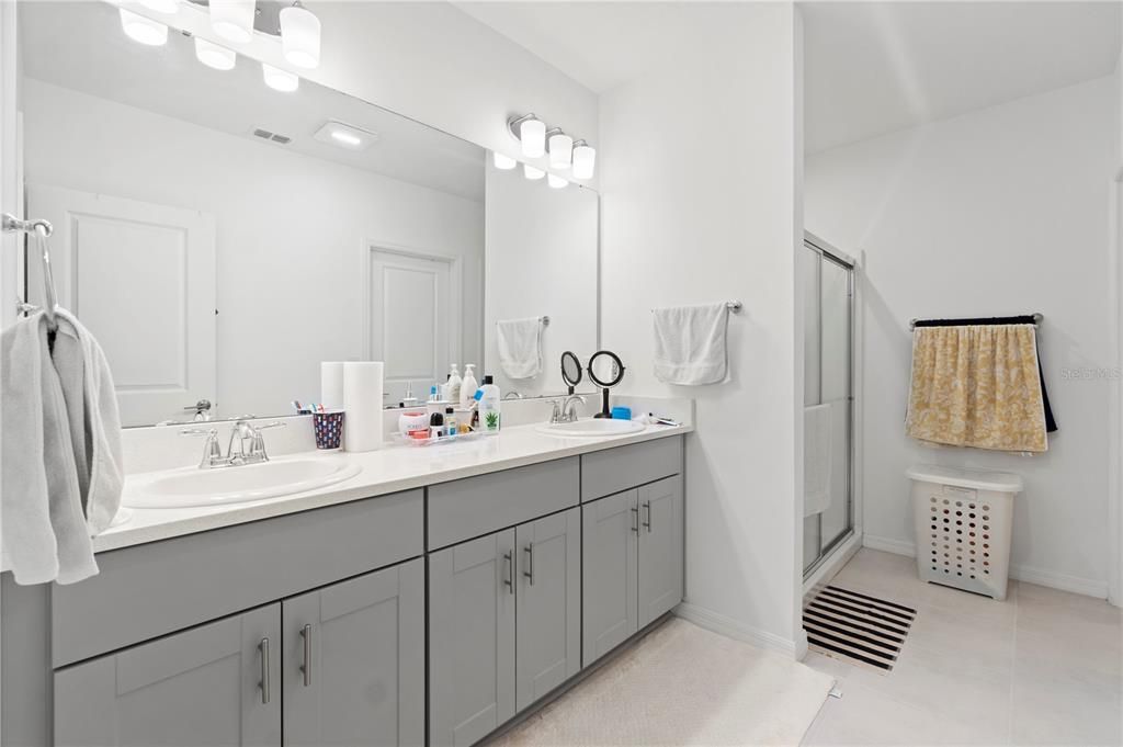 For Sale: $389,900 (4 beds, 2 baths, 1845 Square Feet)