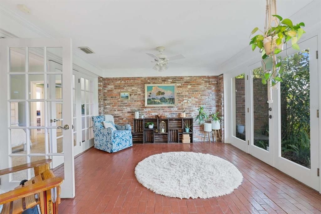 En Venta: $499,900 (3 camas, 2 baños, 3232 Pies cuadrados)