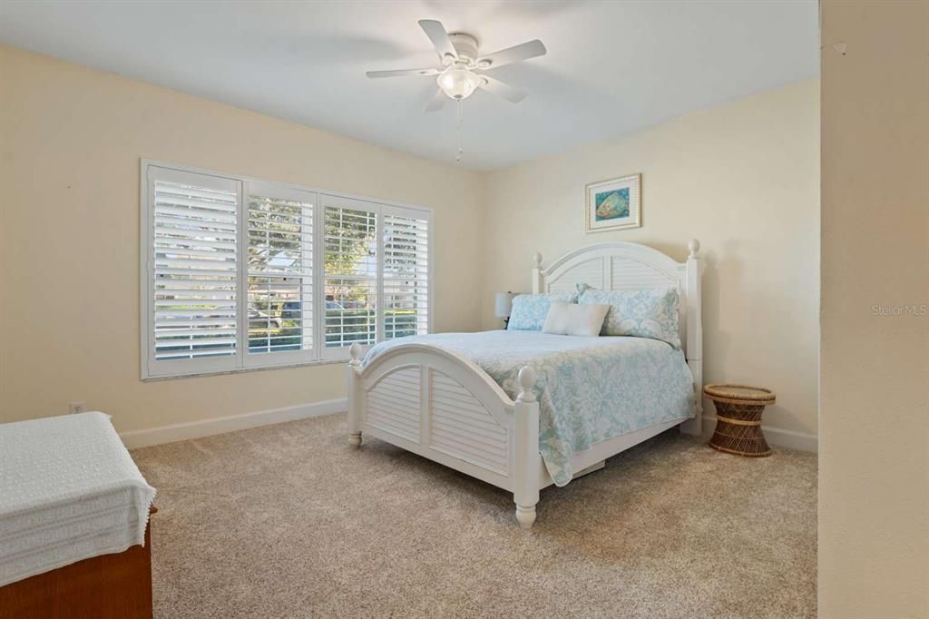 En Venta: $499,900 (3 camas, 2 baños, 3232 Pies cuadrados)