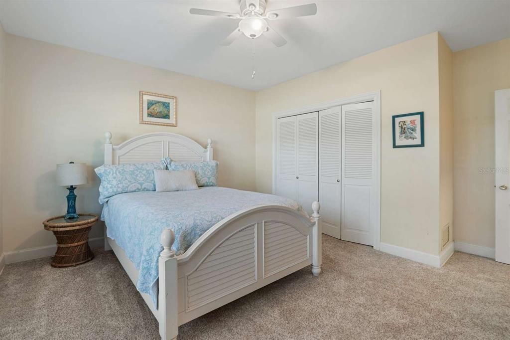 En Venta: $499,900 (3 camas, 2 baños, 3232 Pies cuadrados)