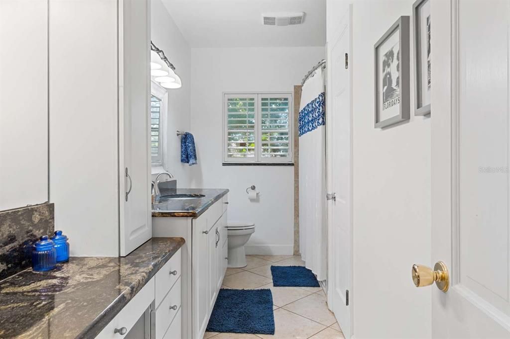 En Venta: $499,900 (3 camas, 2 baños, 3232 Pies cuadrados)