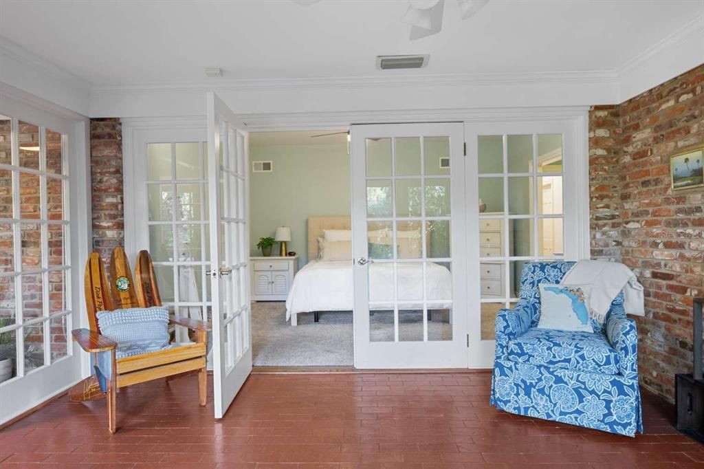 En Venta: $499,900 (3 camas, 2 baños, 3232 Pies cuadrados)