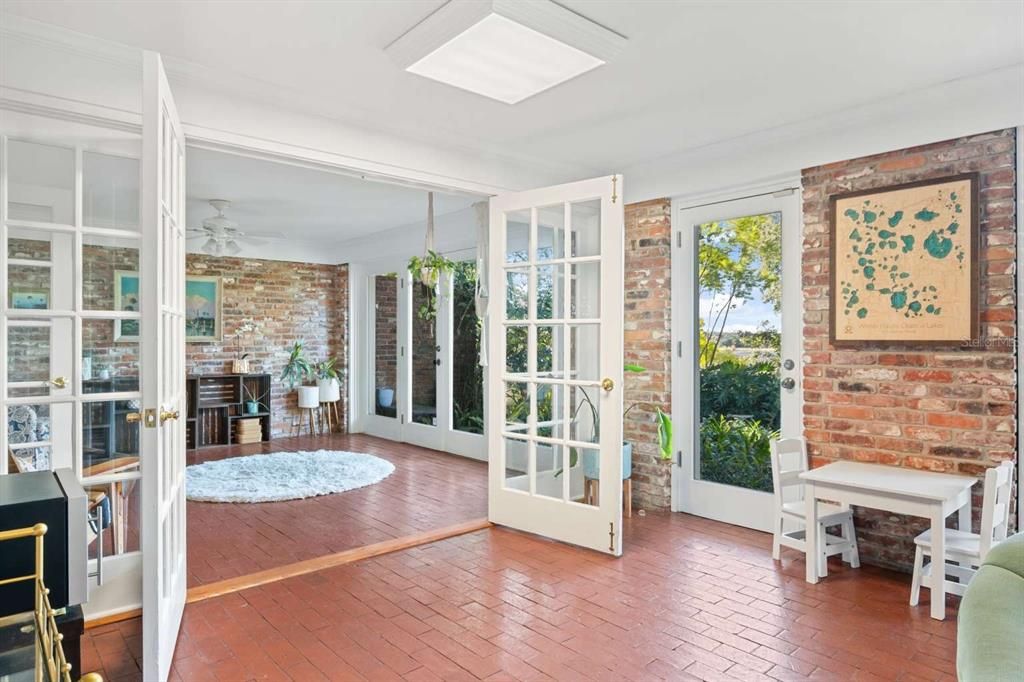 En Venta: $499,900 (3 camas, 2 baños, 3232 Pies cuadrados)