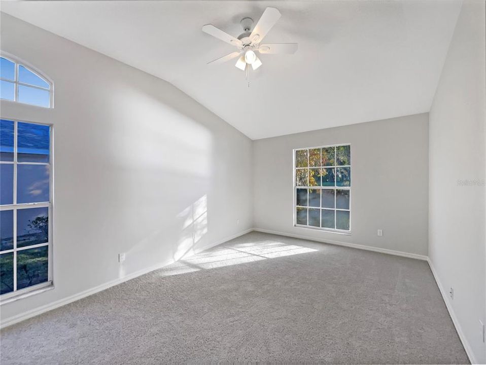 待售: $262,000 (2 贝兹, 2 浴室, 1446 平方英尺)