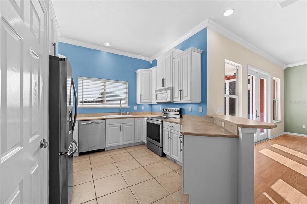 For Sale: $475,000 (3 beds, 2 baths, 1835 Square Feet)