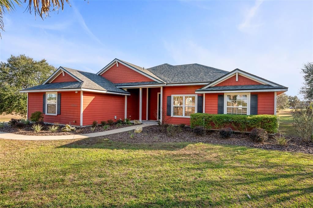 For Sale: $475,000 (3 beds, 2 baths, 1835 Square Feet)