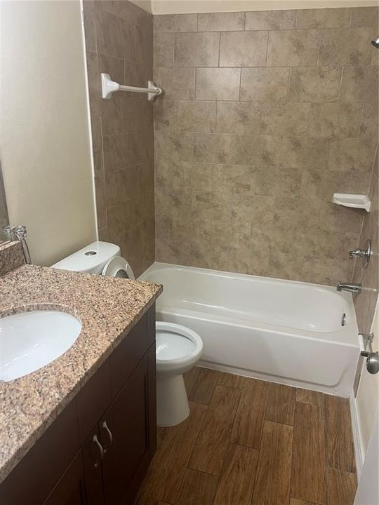 В аренду: $1,700 (2 спален, 2 ванн, 1190 Квадратных фут)