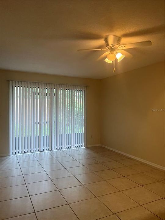 В аренду: $1,700 (2 спален, 2 ванн, 1190 Квадратных фут)