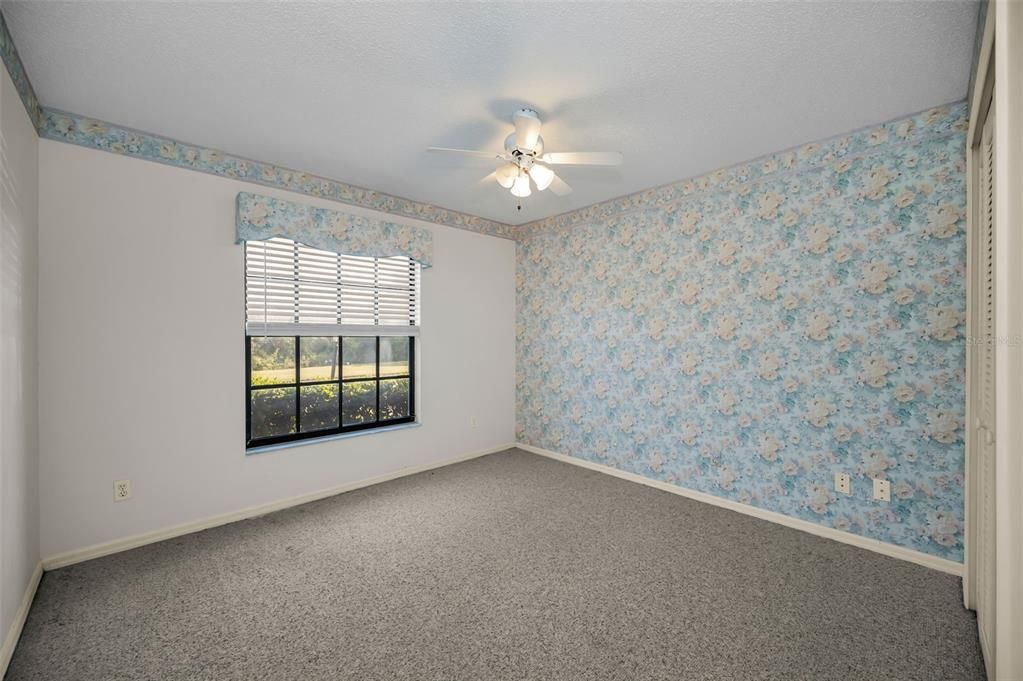 For Sale: $285,000 (2 beds, 2 baths, 1633 Square Feet)