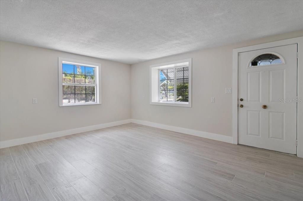 En Venta: $489,000 (3 camas, 2 baños, 1408 Pies cuadrados)