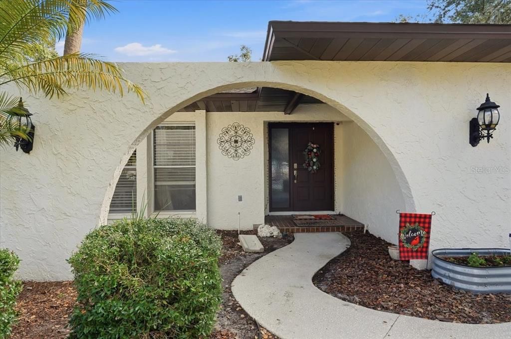 En Venta: $395,000 (4 camas, 2 baños, 1845 Pies cuadrados)