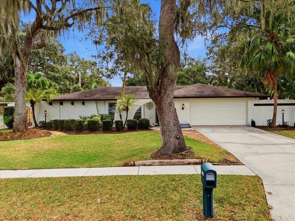 En Venta: $395,000 (4 camas, 2 baños, 1845 Pies cuadrados)