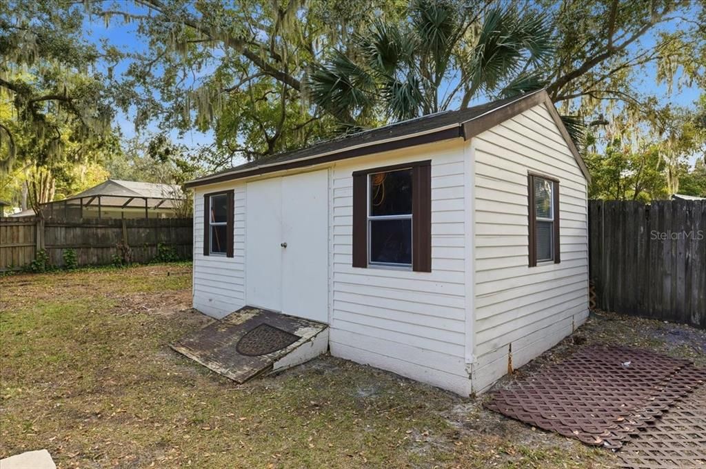 En Venta: $395,000 (4 camas, 2 baños, 1845 Pies cuadrados)