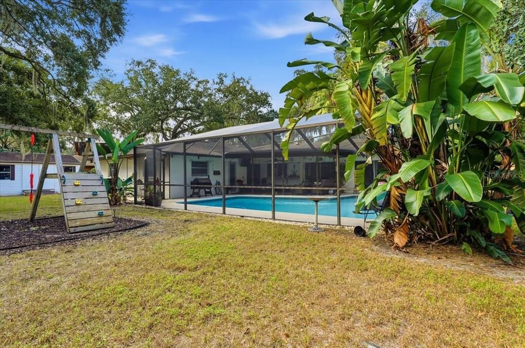 En Venta: $395,000 (4 camas, 2 baños, 1845 Pies cuadrados)