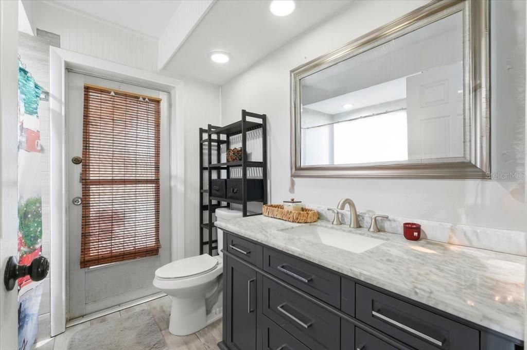 En Venta: $395,000 (4 camas, 2 baños, 1845 Pies cuadrados)