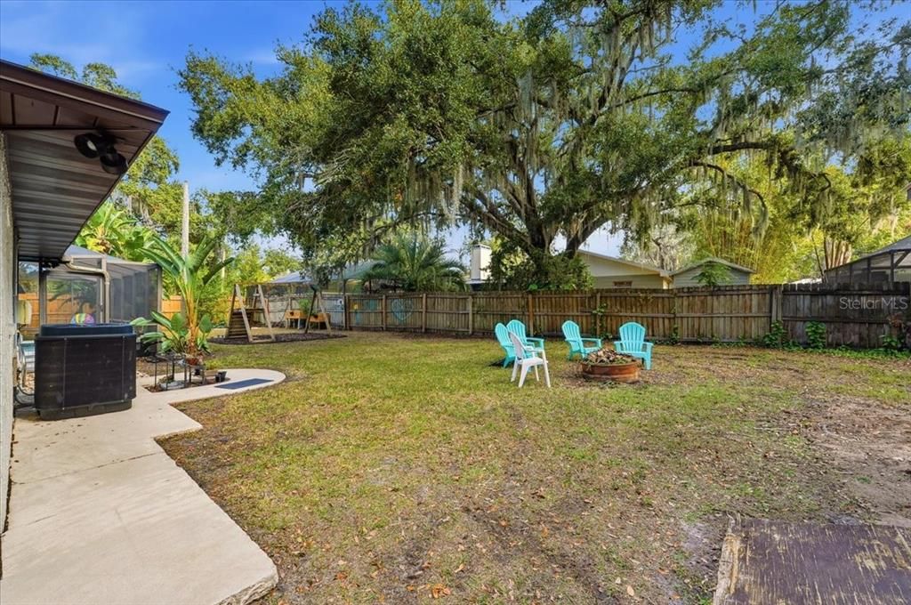 En Venta: $395,000 (4 camas, 2 baños, 1845 Pies cuadrados)