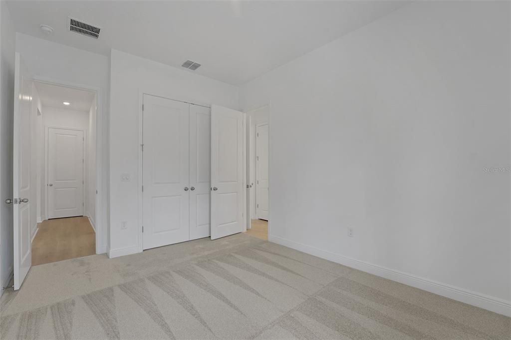 На продажу: $1,103,179 (6 спален, 4 ванн, 3542 Квадратных фут)