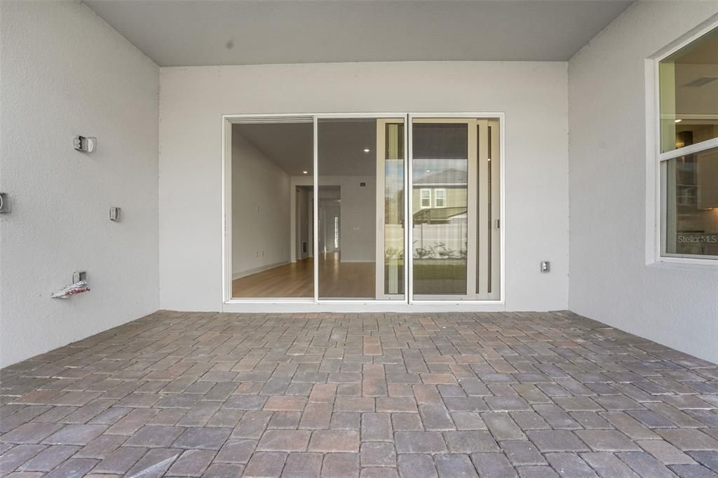 На продажу: $1,103,179 (6 спален, 4 ванн, 3542 Квадратных фут)