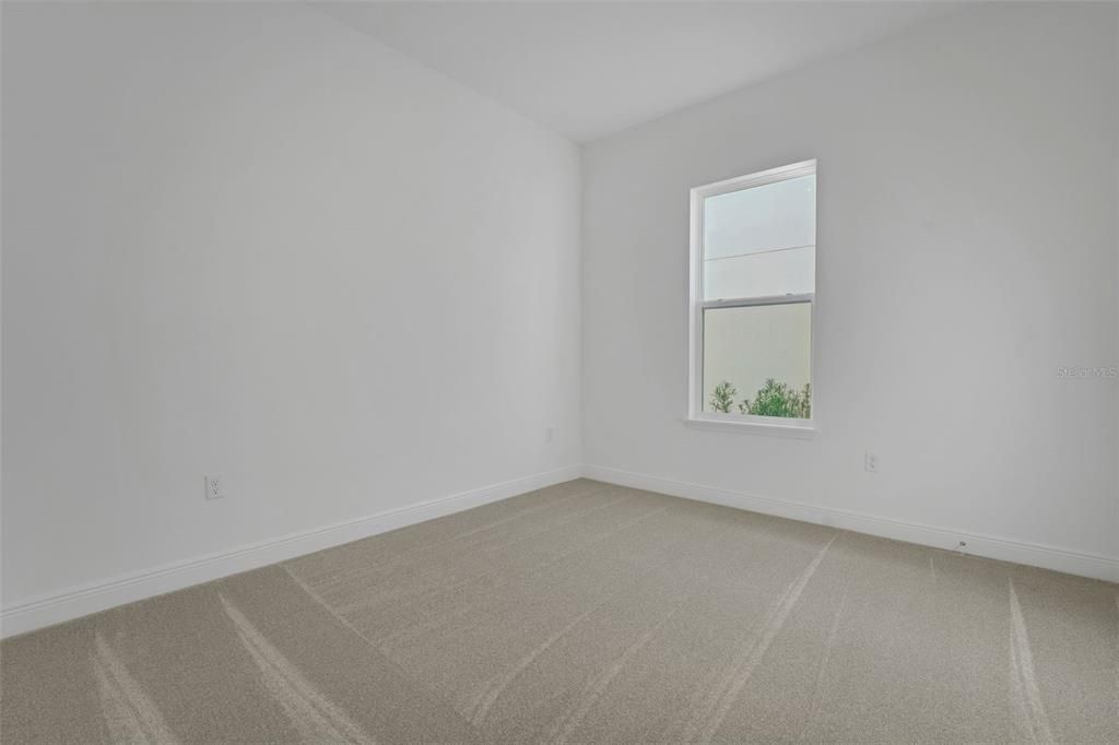 На продажу: $1,103,179 (6 спален, 4 ванн, 3542 Квадратных фут)