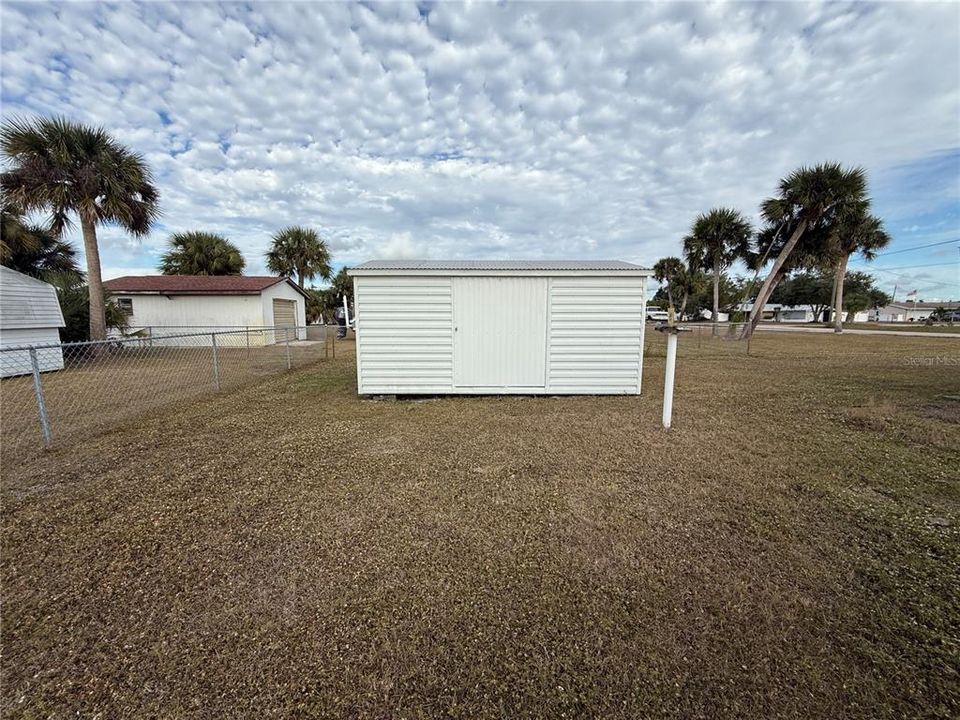 待售: $195,000 (3 贝兹, 2 浴室, 1019 平方英尺)