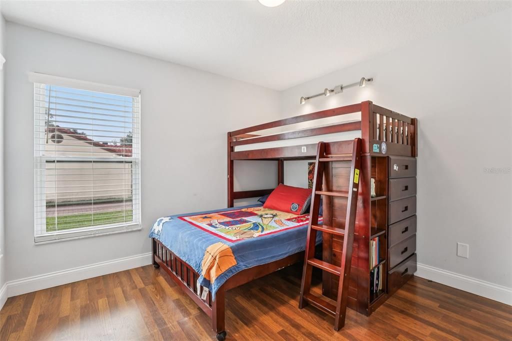 待售: $548,000 (3 贝兹, 2 浴室, 1610 平方英尺)