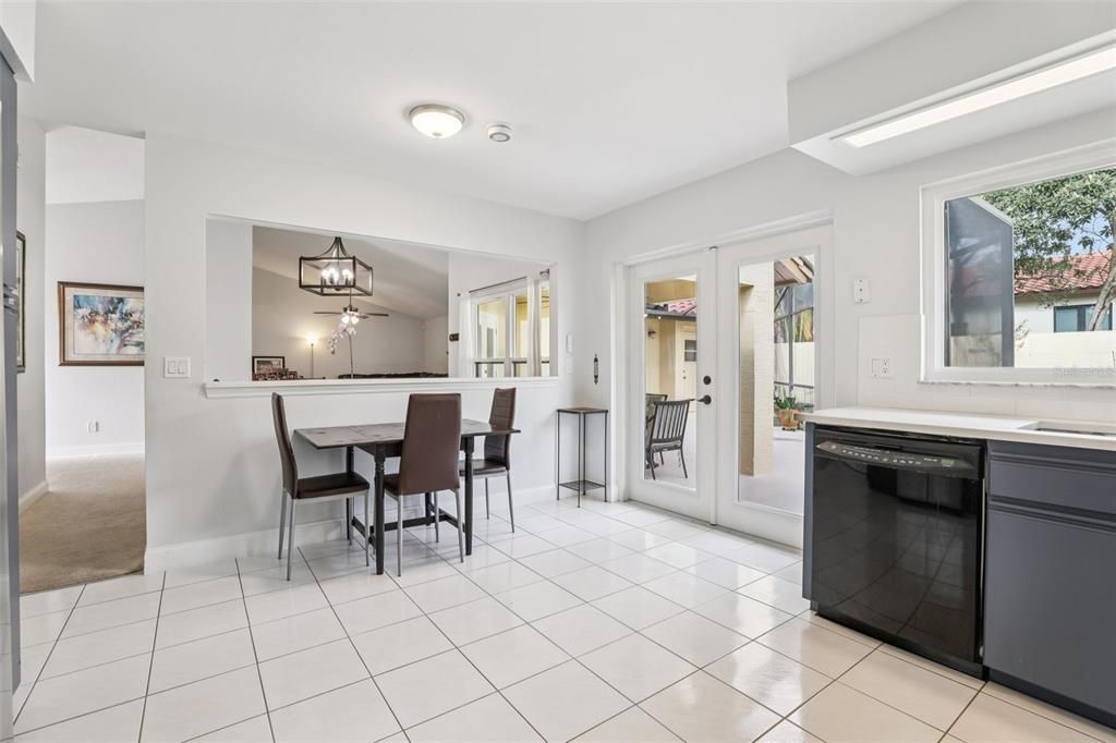 待售: $548,000 (3 贝兹, 2 浴室, 1610 平方英尺)