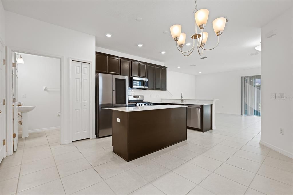 En Renta: $2,650 (4 camas, 2 baños, 1780 Pies cuadrados)