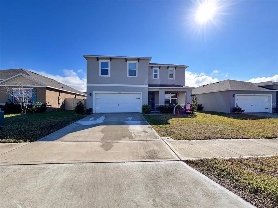 出租: $2,590 (5 贝兹, 2 浴室, 2670 平方英尺)