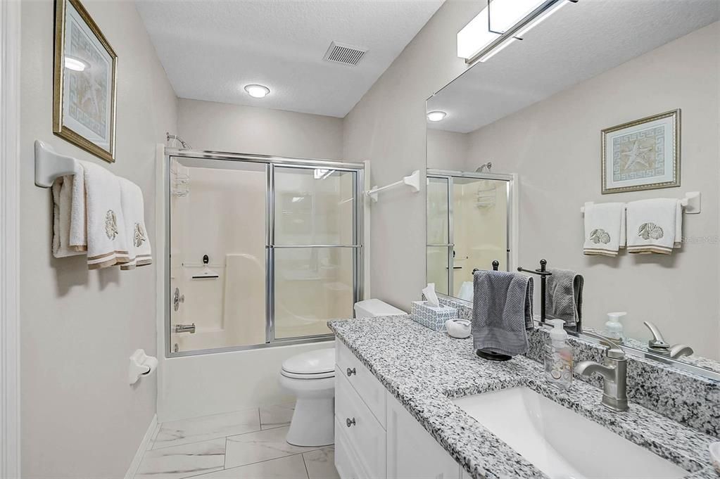 На продажу: $329,900 (3 спален, 2 ванн, 1659 Квадратных фут)